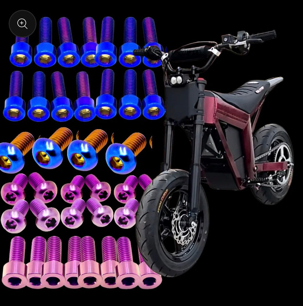 Tuttio Titanium bolt kit